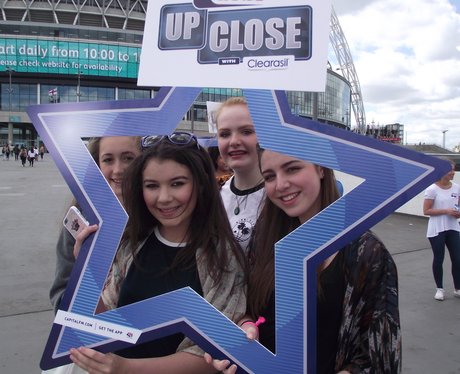 Summertime Ball 2015 Listener Arrivals