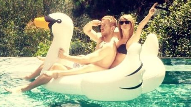 Taylor Swift and Calvin Harris together 