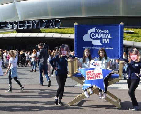 Were you pap'd by the Capital Street Stars?
