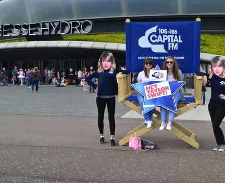 Were you pap'd by the Capital Street Stars?