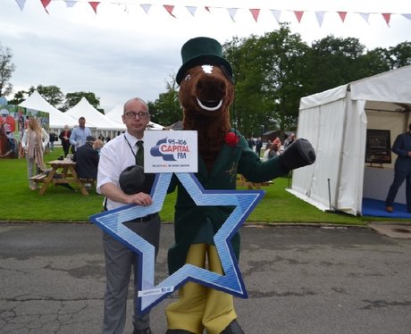 Were you pap'd by the Capital Street Stars?