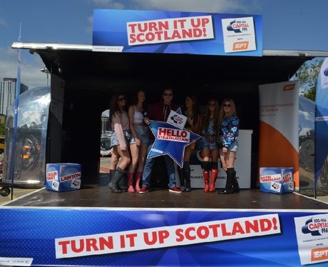 Were you pap'd by the Capital Street Stars?