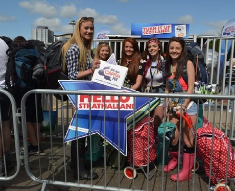 Were you pap'd by the Capital Street Stars?