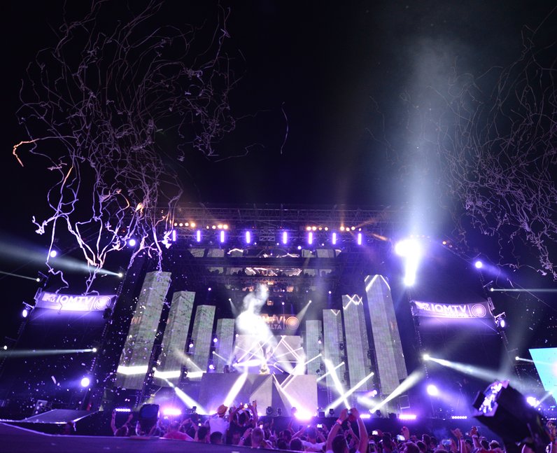 Martin Garrix live at Isle Of MTV Malta 2015
