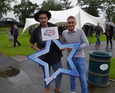 Were you pap'd by the Capital Street Stars?