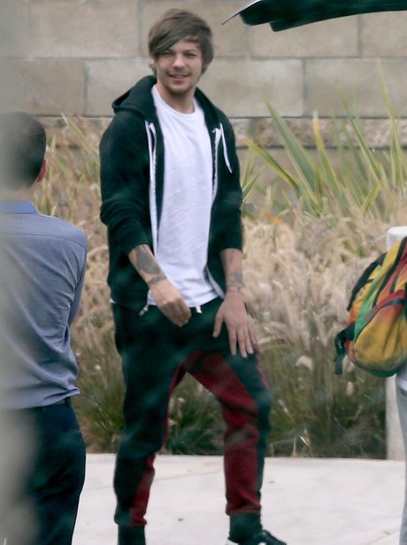 Louis Tomlinson arrives back in LA