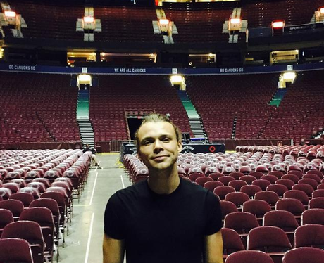 ashton irwin instagram