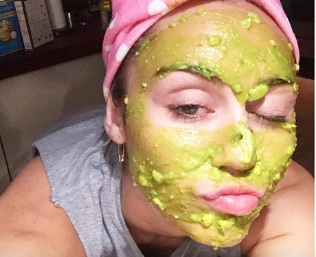 Miley Cyrus with avacado on her face