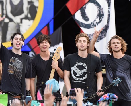 5sos perform on Good Morning America