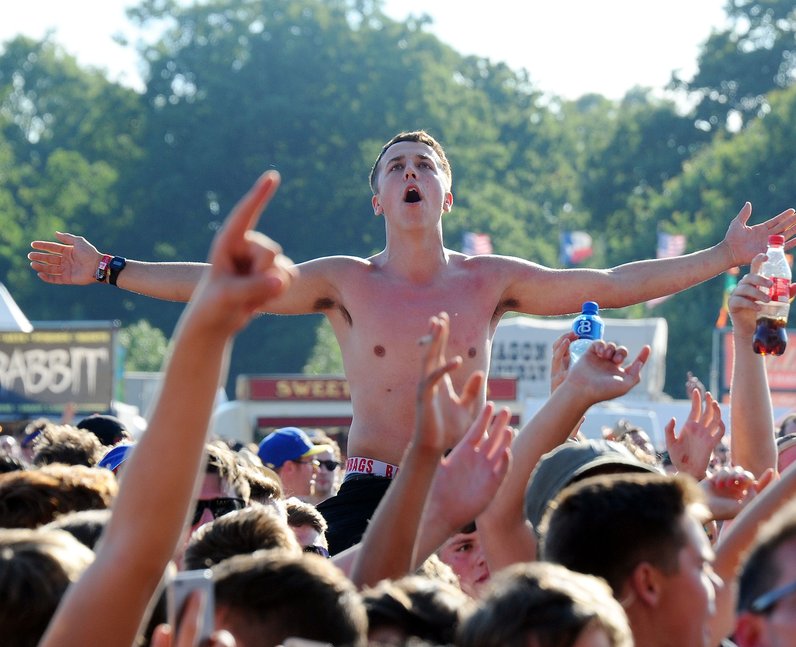 Crowd at V Festival 2015