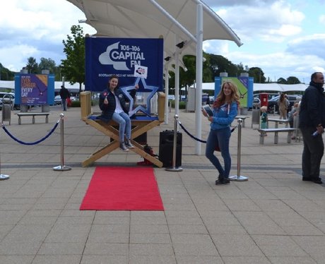 Were you pap'd by the Capital Street Stars?