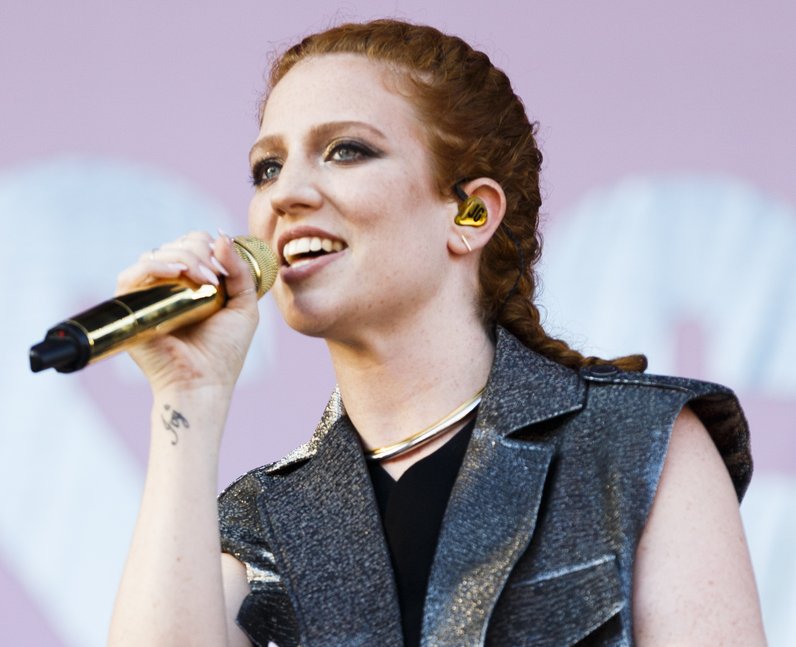 Jess Glynne at V Festival 2015