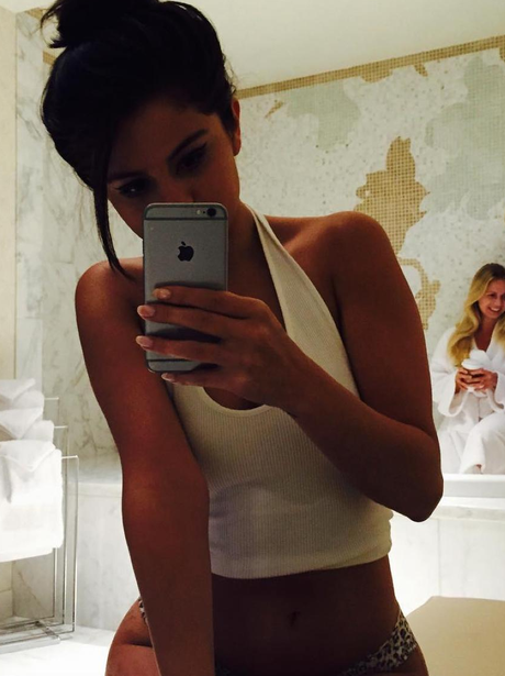 Selena Gomez Selfie