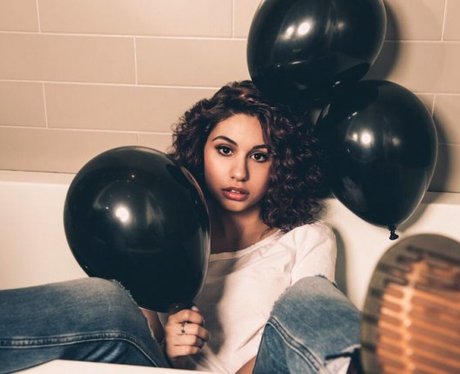 alessia cara