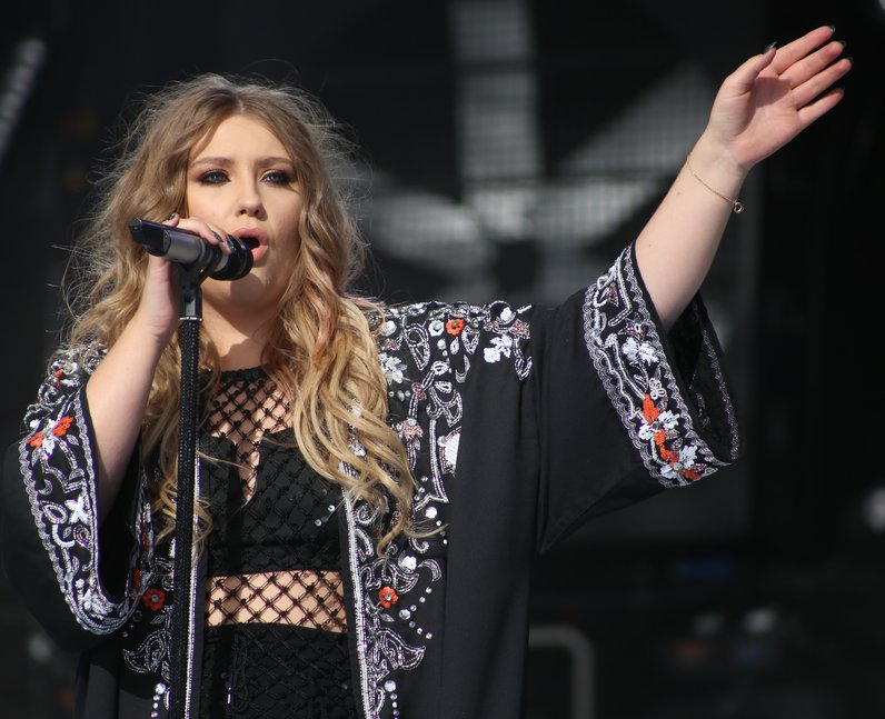 Ella Henderson live at Fusion Festival 2015