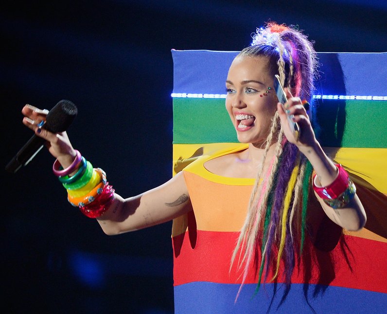 Miley Cyrus hosts the 2015 MTV VMAs