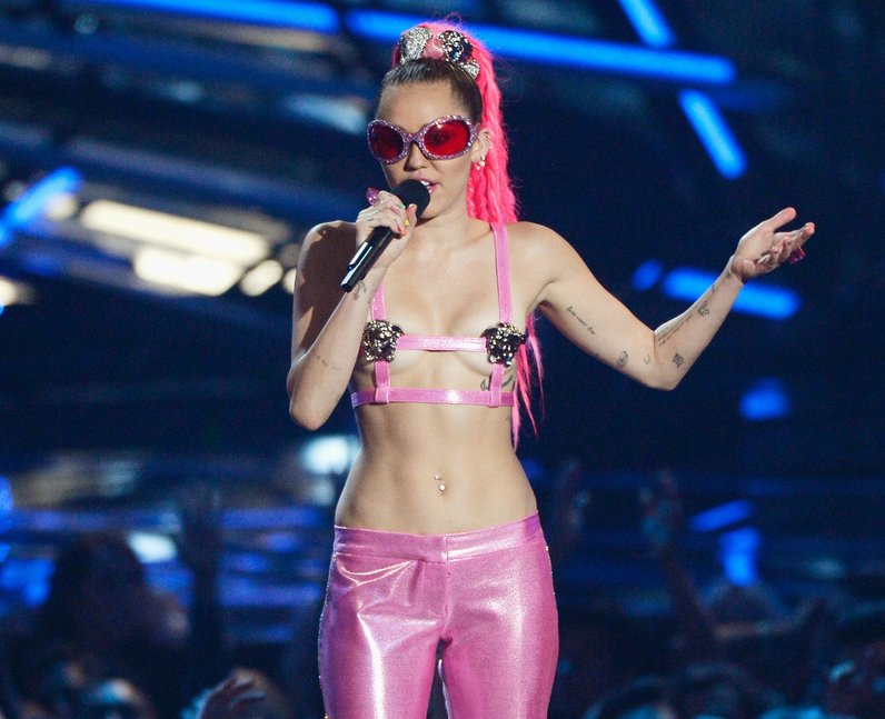 Miley Cyrus hosts the 2015 MTV VMAs