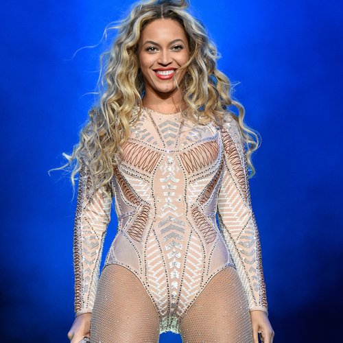 Beyonce performs onstage during the 2015 Budweiser