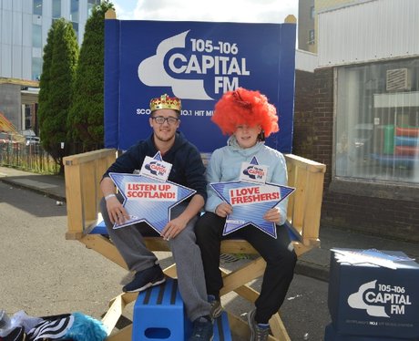 Were you pap'd by the Capital Street Stars?
