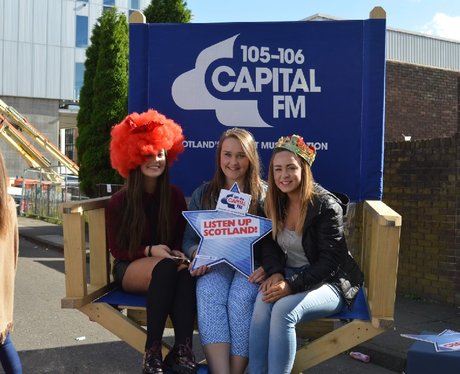 Were you pap'd by the Capital Street Stars?