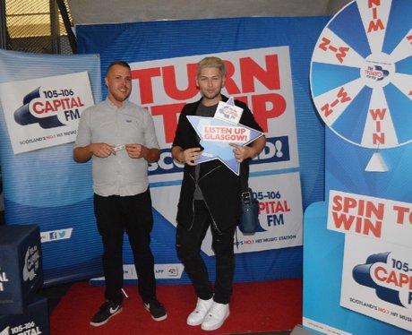 Were you pap'd by the Capital Street Stars?