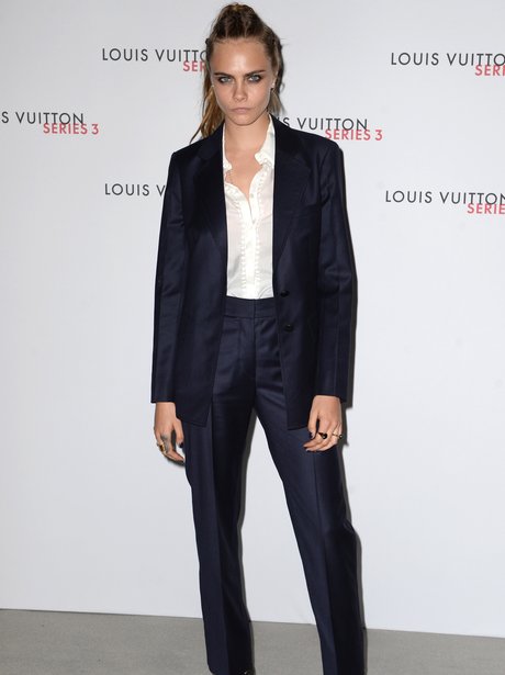 Cara Delevingne London Fashion Week 2015