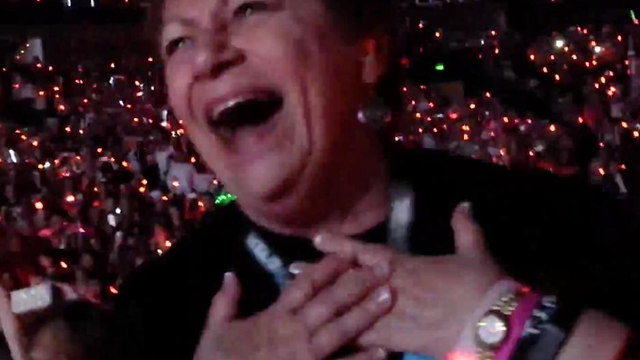 Woman Reacts To Taylor Swift's '1989' Tour Guest