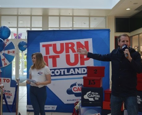 Were you pap'd by the Capital Street Stars?