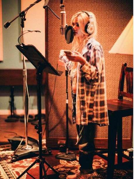 Pia in the recording studion