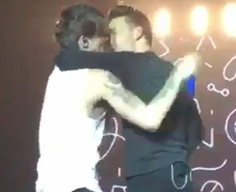 Liam Payne Louis Tomlinson Kiss