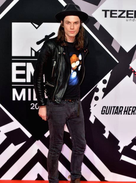 James Bay MTV EMA's 2015 Red Carpet