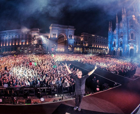Martin Garrix MTV EMA's 2015