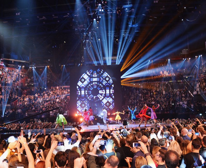Pharrell MTV EMA's 2015 Live