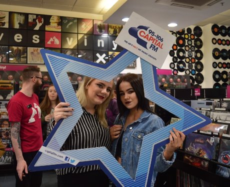 Were you pap'd by the Capital Street Stars?
