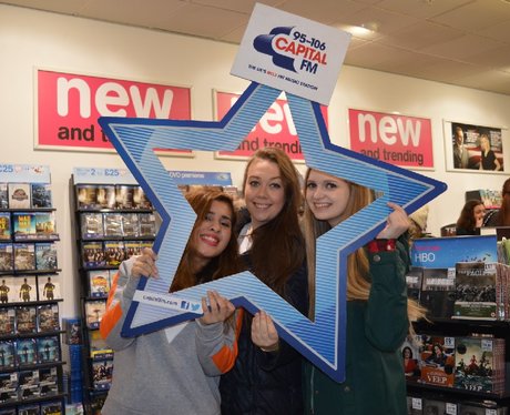 Were you pap'd by the Capital Street Stars?