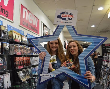 Were you pap'd by the Capital Street Stars?