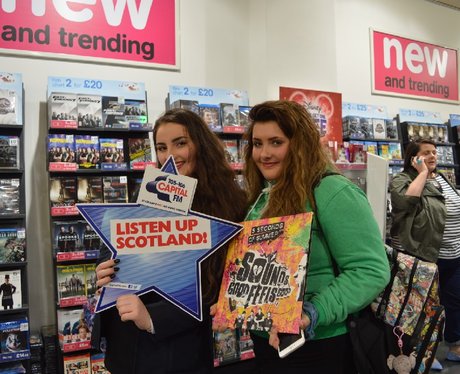 Were you pap'd by the Capital Street Stars?