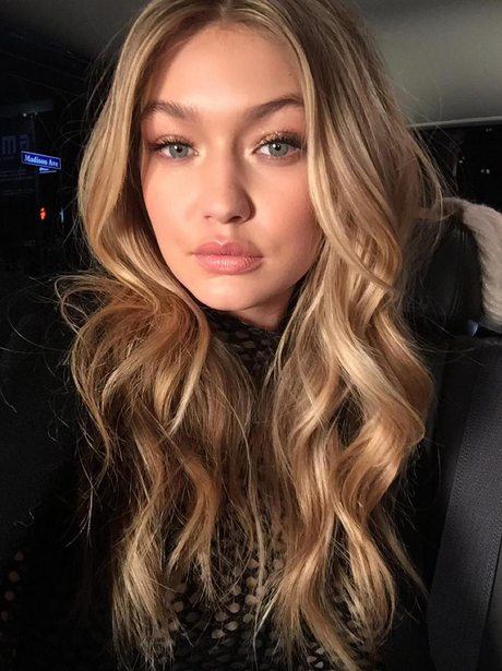 Flawless Gigi Hadid Has A Very Strong Selfie Game This Weeks Must See Pictures Capital 