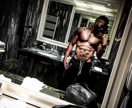Jason Derulo Topless Selfie