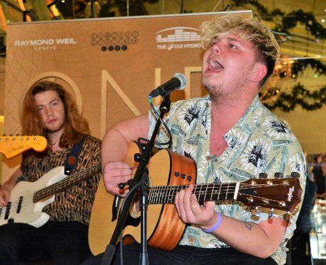 Were you pap'd by the Capital Street Stars?
