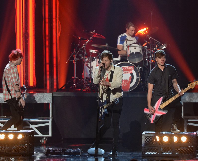 5 Seconds Of Summer American Music Awards 2015