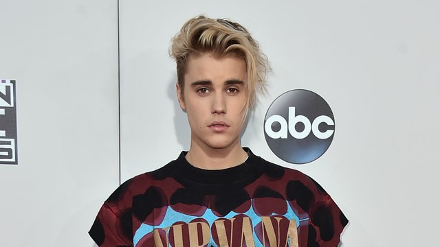 Justin Bieber American Music Awards 2015