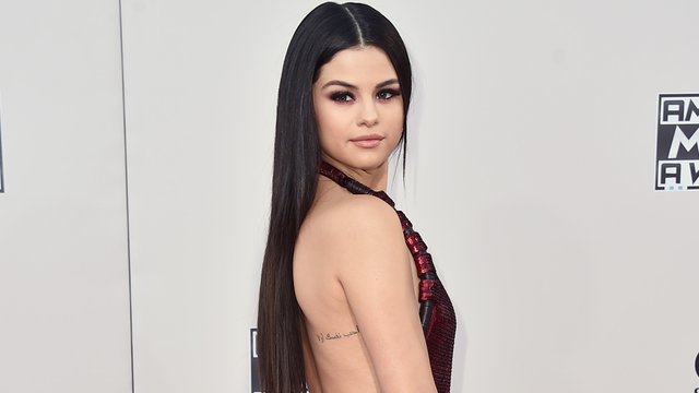 Selena Gomez American Music Awards 2015