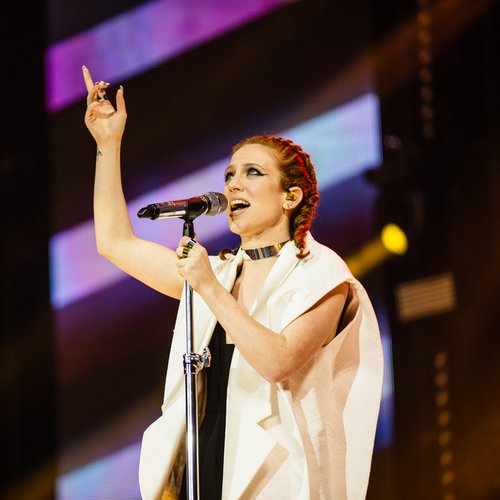 Jess Glynne