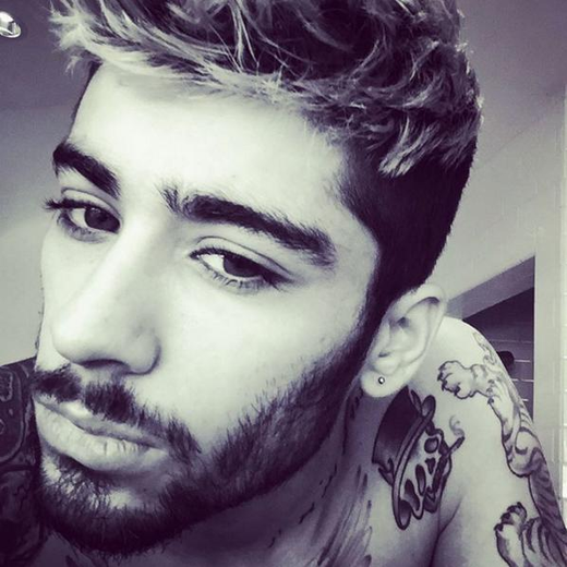 Zayn's Fans Are Ditching The Singer & Falling In Love With His Evil ...