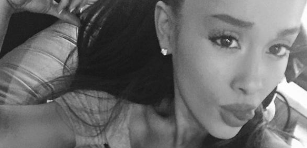 Ariana Grande Selfie Instagram