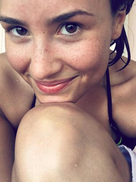 Demi Lovato Make-Up Free Instagram