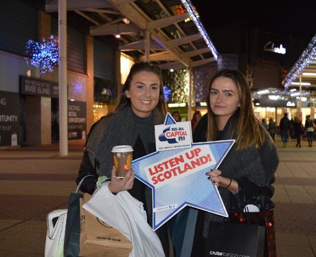 Were you pap'd by the Capital Street Stars?