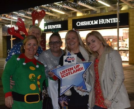 Were you pap'd by the Capital Street Stars?