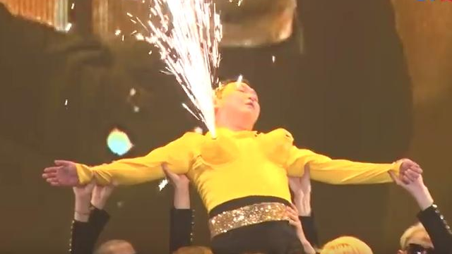 Psy firework boobs